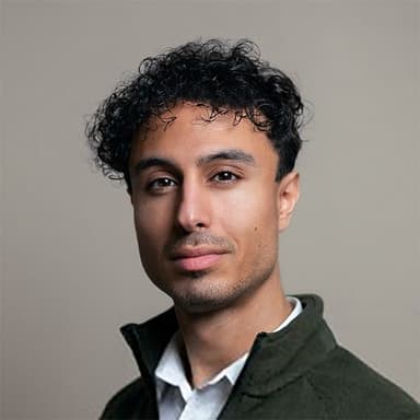Vetnio is one of the new generation of European AI SaaS companies enabling veterinary clinics to automate admin work with AI. Backed by Y Combinator (WC25), Vetnio is expanding rapidly across Europe. To educate veterinary professionals in multiple markets, the Vetnio team runs webinars with partners in different languages and regions on Univid - including localized webinar experiences in Spanish and Swedish. 🇪🇸 🇸🇪